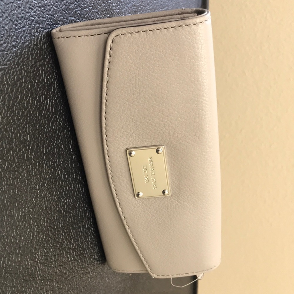 Michael Kors wallet